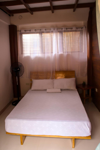 3, Camote's Lake Retreat, Lumban