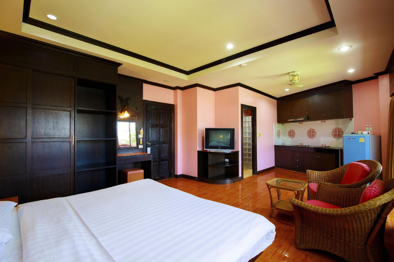 Bedroom 13