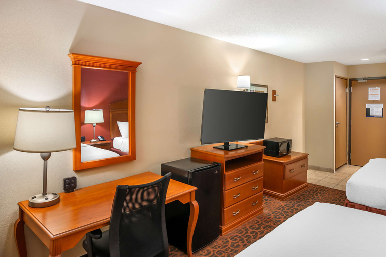 Bedroom 3, Best Western St. Louis Fairview Heights, Saint Clair