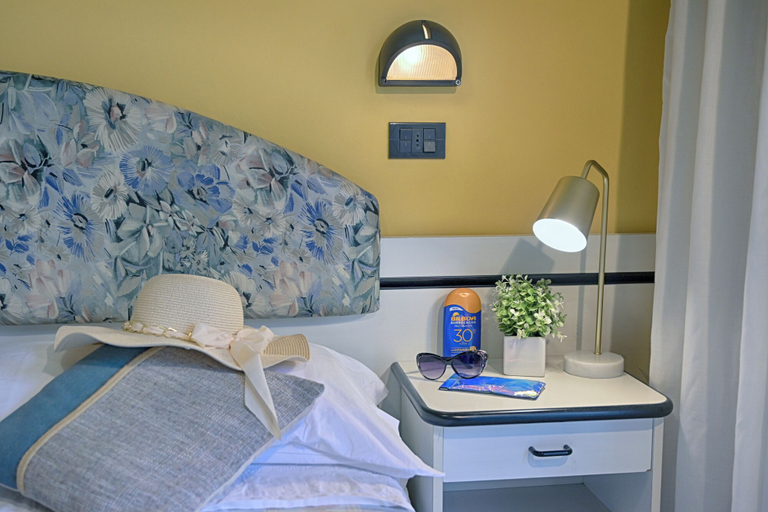 Bedroom 5, Hotel Madison, Rimini