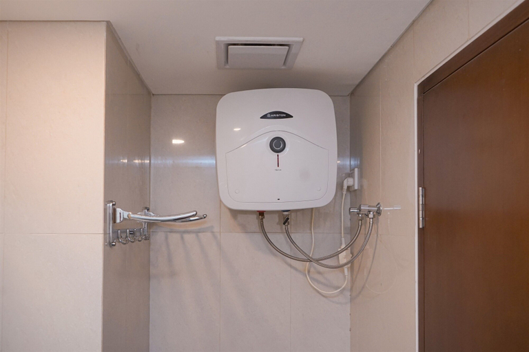 Bathroom 4, Cozy 2Br Apartment M-Town Signature, Tangerang