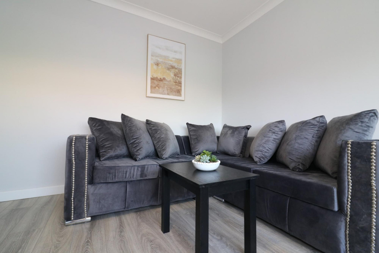Room 5, Sunnyside House - Holytown, North Lanarkshire