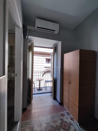 Others 3, EXOTIC holiday home, Catania