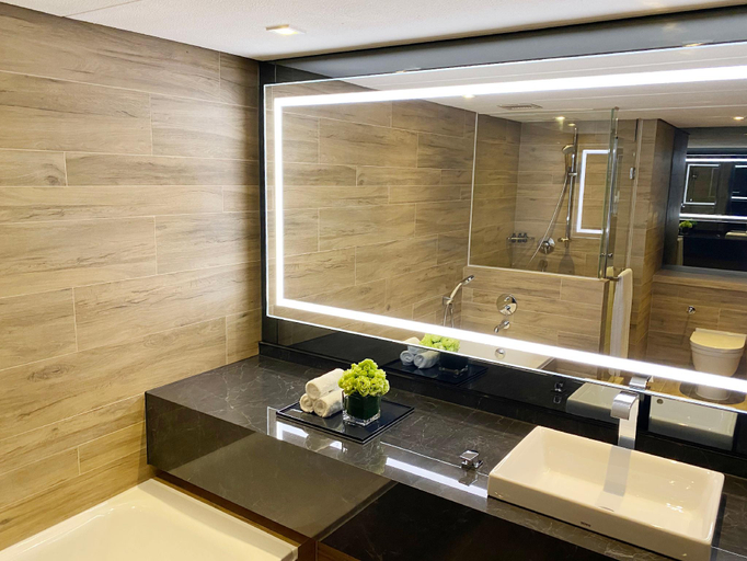 Bathroom 6