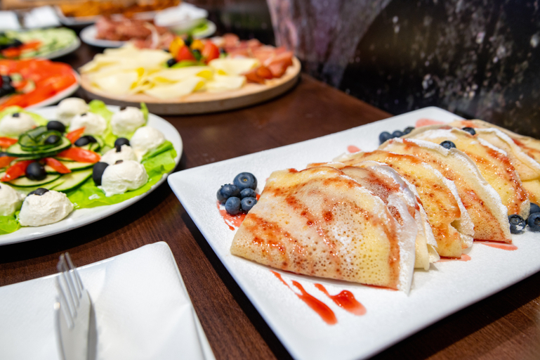 Food & Drinks 5, Azur Palace Luxury Rooms Split, Split