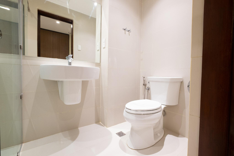 Bathroom 10