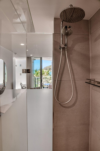 Bathroom 5, On The Beach Noosa Resort, Noosa - Noosa-Noosaville