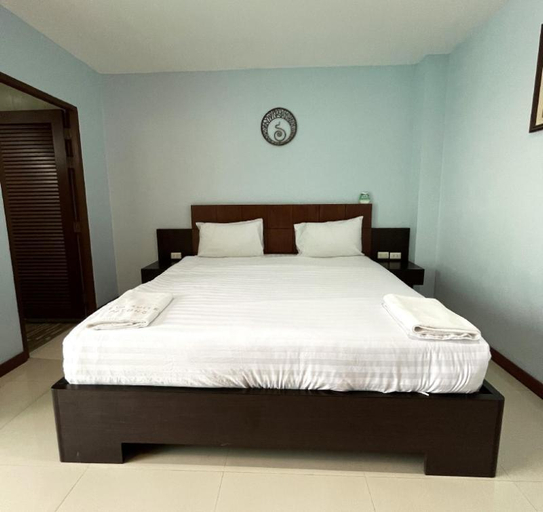 Bedroom 21