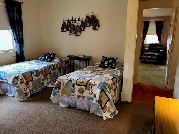 Bedroom 2, Pennsylvania Avenue 33, Sussex