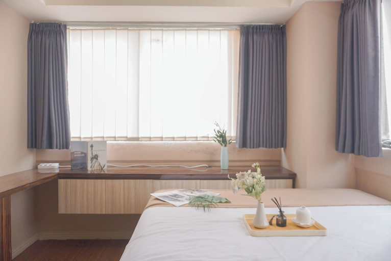 Bedroom 2, Homey And Cozy 3Br At Meikarta Apartment, Cikarang