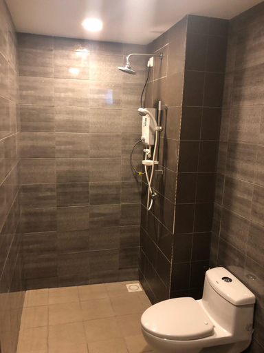 Bathroom, Menara Simfoni Balakong Studio Columbia Hospital, Seri Kembangan