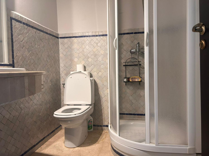 Shower 2, Golf Amelkis, piscine parking privee - ARK Realty, Marrakech