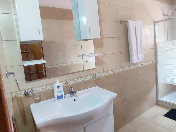 Bathroom, Room's for you, Pogradecit