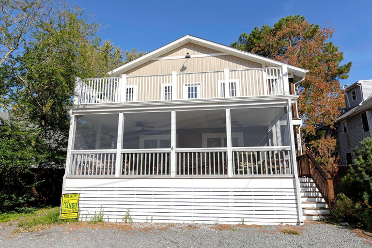 Exterior & Views 1, Daisey Road 20637, Sussex