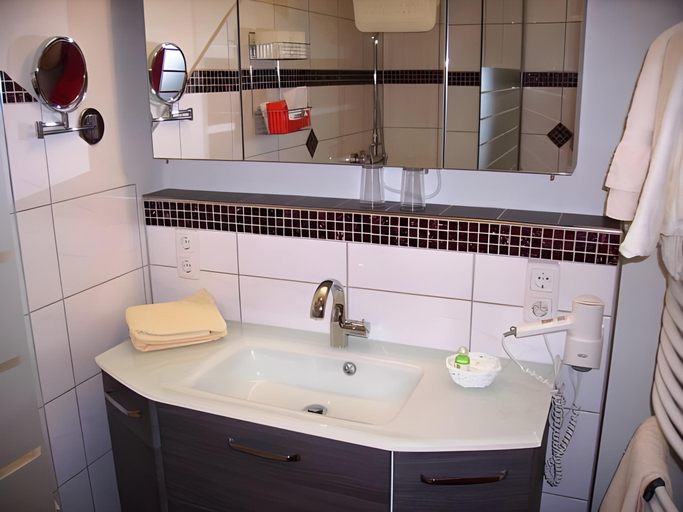 Bathroom 6