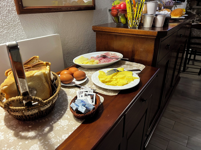 Food & Drinks 5, The Templasr Guesthouse, Oristano