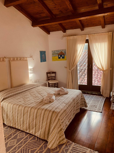 Bedroom 2, The Templasr Guesthouse, Oristano