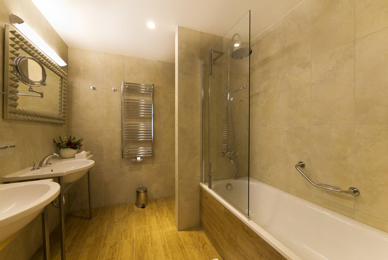 Bathroom 5, Grandhotel Ambassador Narodni Dum, Karlovy Vary