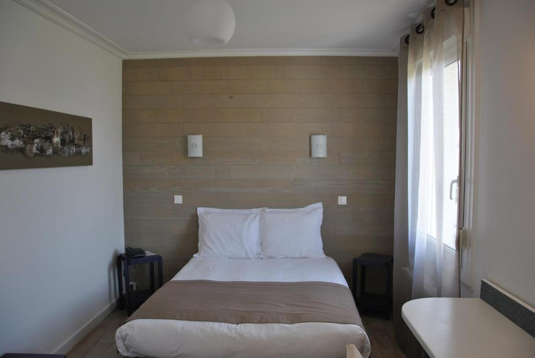 Bedroom 2, Hermitage Hotel, Côtes-d'Armor