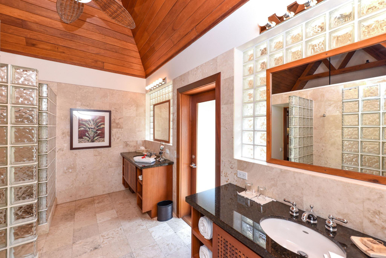Bathroom 5, Victoria House Resort & Spa