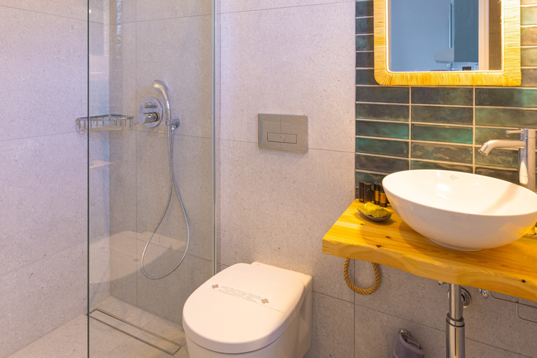 Bathroom, Nisea Hotel Samos, North Aegean