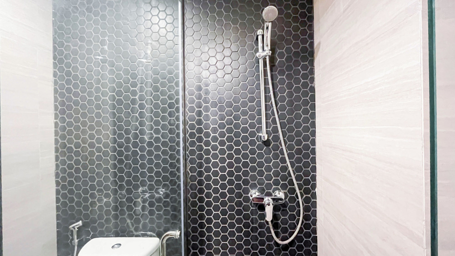 Bathroom 3, 2BR Apartment at Skales Residence Near Samuh Beach Bali, Badung