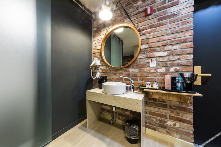 Bathroom 5, Pyeongtaek Seville Hotel, Pyeongtaek