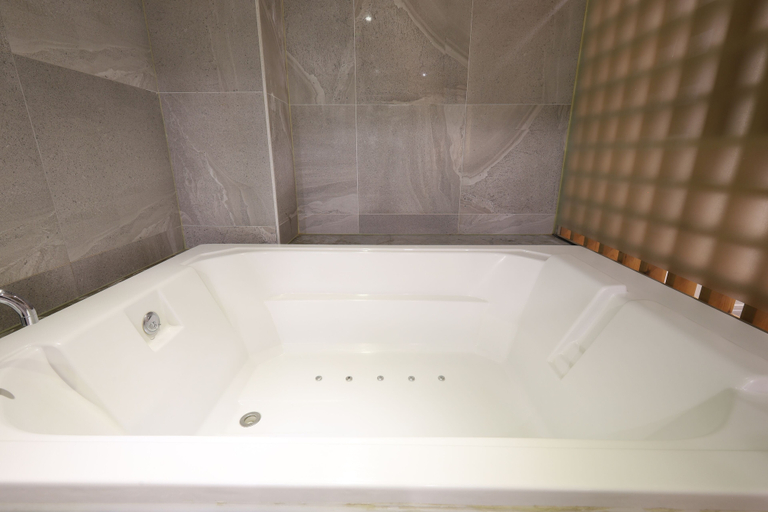 Bathroom 4, TRT Hotel, Busanjin