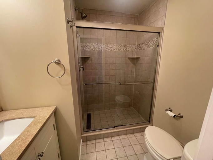 Bathroom 3, Harbor Road 49, Sussex