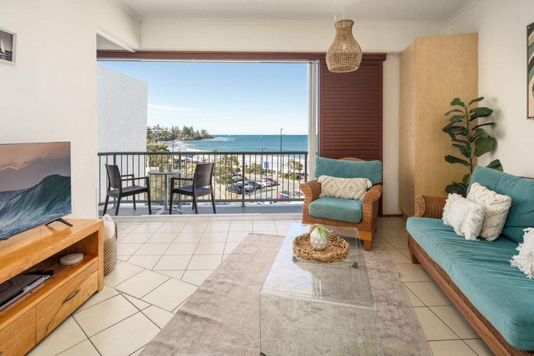 Others 4, Top Floor Unit With Private Rooftop Terrace, Caloundra - Caloundra S.