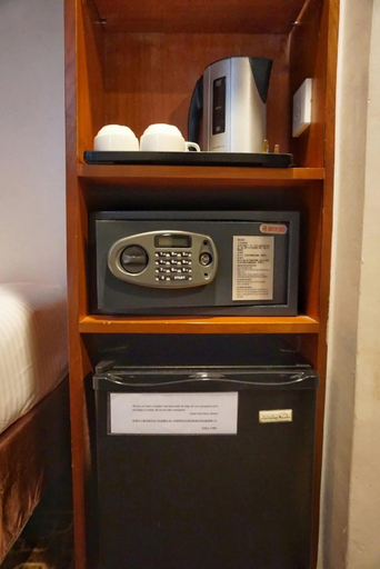 Amenities 8