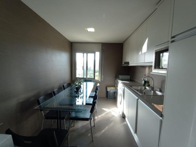 Others 2, Plaza Universitat Private Rooms, Barcelona