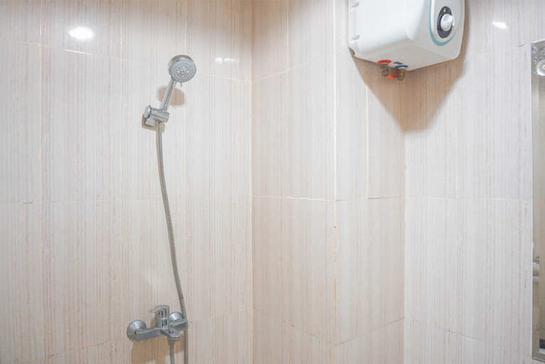Bathroom 5, Cozy Living 1BR at Sentul Tower Apartment By Travelio, Bogor