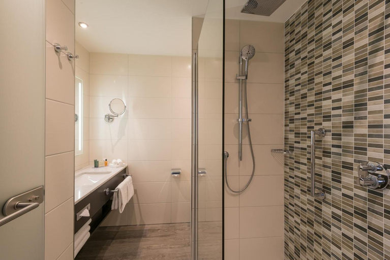 Bathroom 6