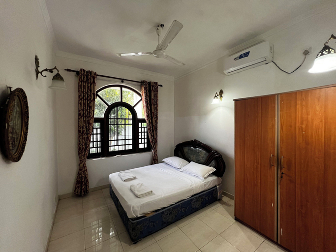 Bedroom 1, Villa Hirunika, Katana