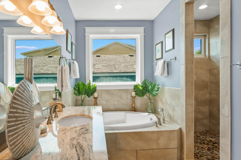 Bathroom 4, Sun Of A Beach, Nueces