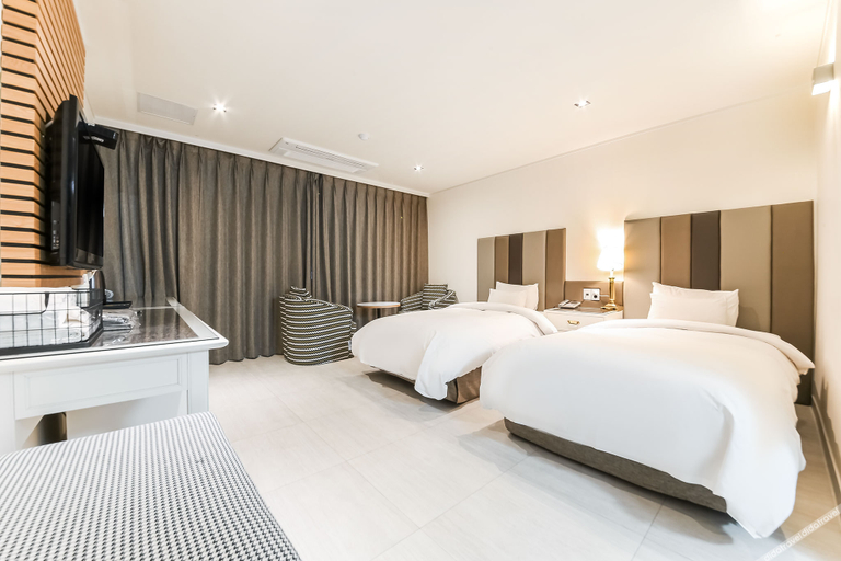 Bedroom 4, Jinju Hotel Owl, Jinju