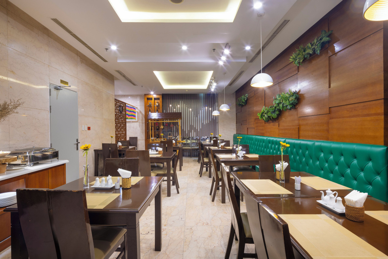 Food & Drinks 5, White Lotus Hotel Saigon, District 1