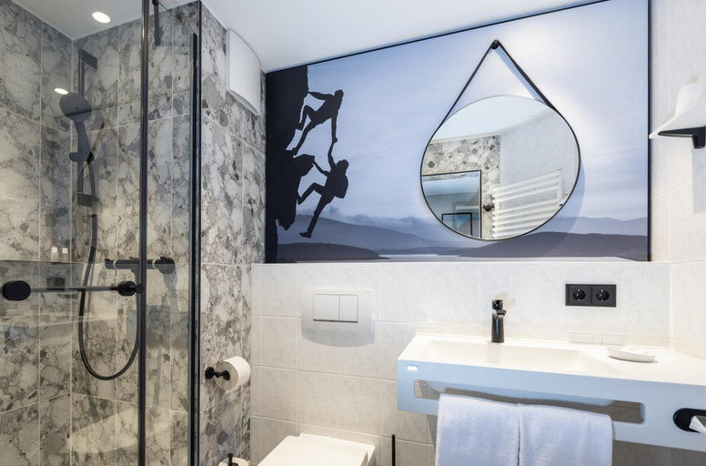 Bathroom 3, Hotel Konigssee, Berchtesgadener Land