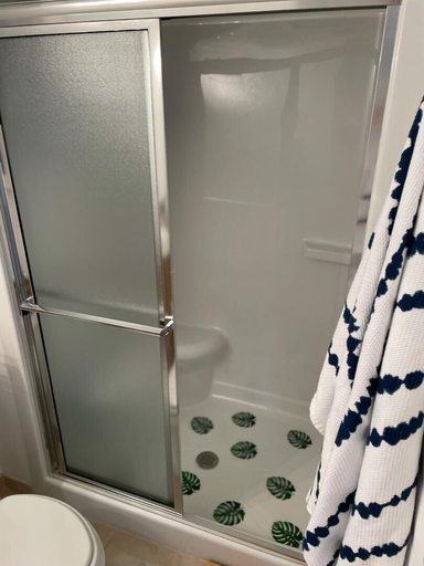 Bathroom 3, THE Opal S303, Sussex