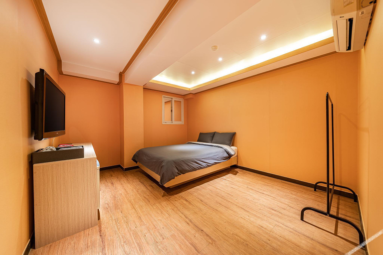 Bedroom 2, Hngstay, Dongjak
