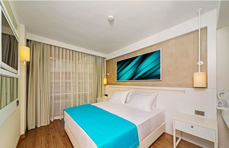Bedroom 3, Poseidon Hotel - Adults Only, Marmaris