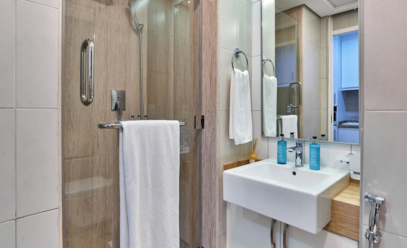 Bathroom 4, bnbme | Palm Views West | STUDIO, Dubai