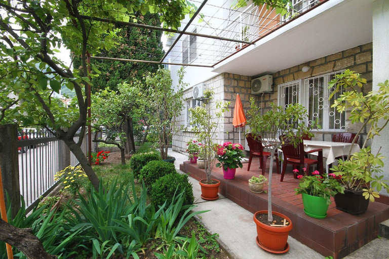 Others 5, Apartments Boris