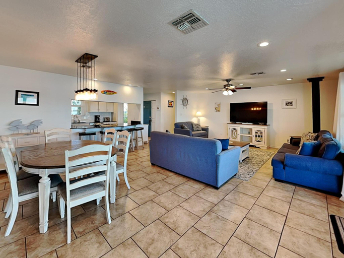 Others 5, Going Coastal, Aransas