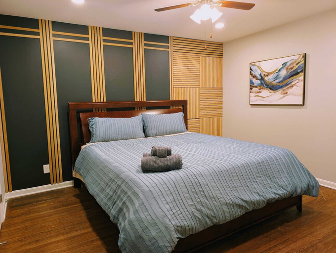Bedroom 1, 460 Holt, Cobb