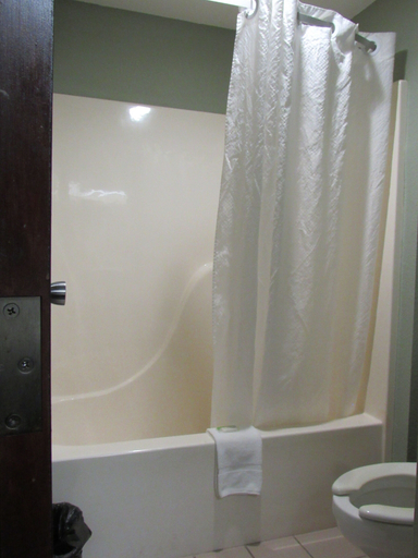 Bathroom 19