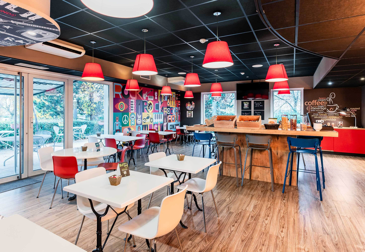 Food & Drinks 5, B&B Hotel Thionville Yutz Route Du Luxembourg, Moselle