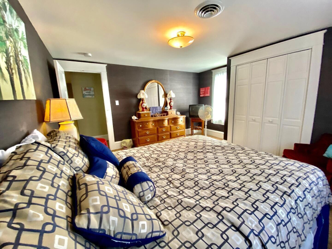 Bedroom 2, 4TH Street 10, Sussex