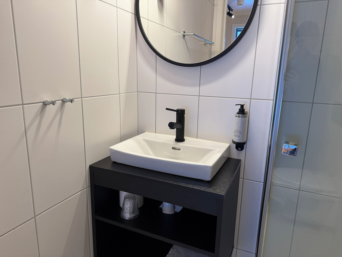 Bathroom 3, Grønnbuene Rorbu Hotel, Andøy